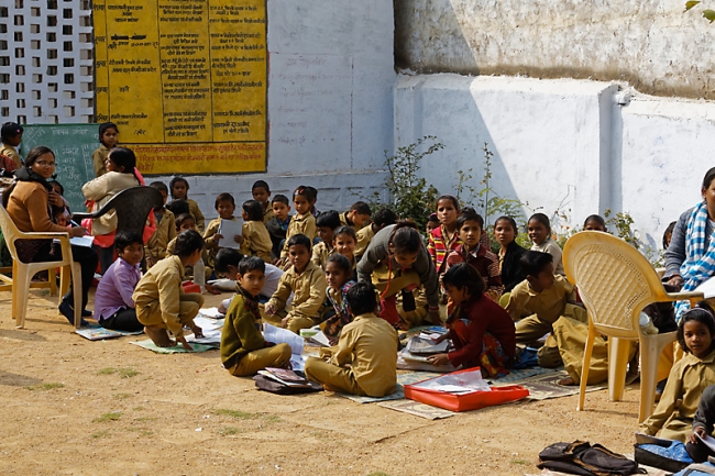 Sur la route d'Orchha-026